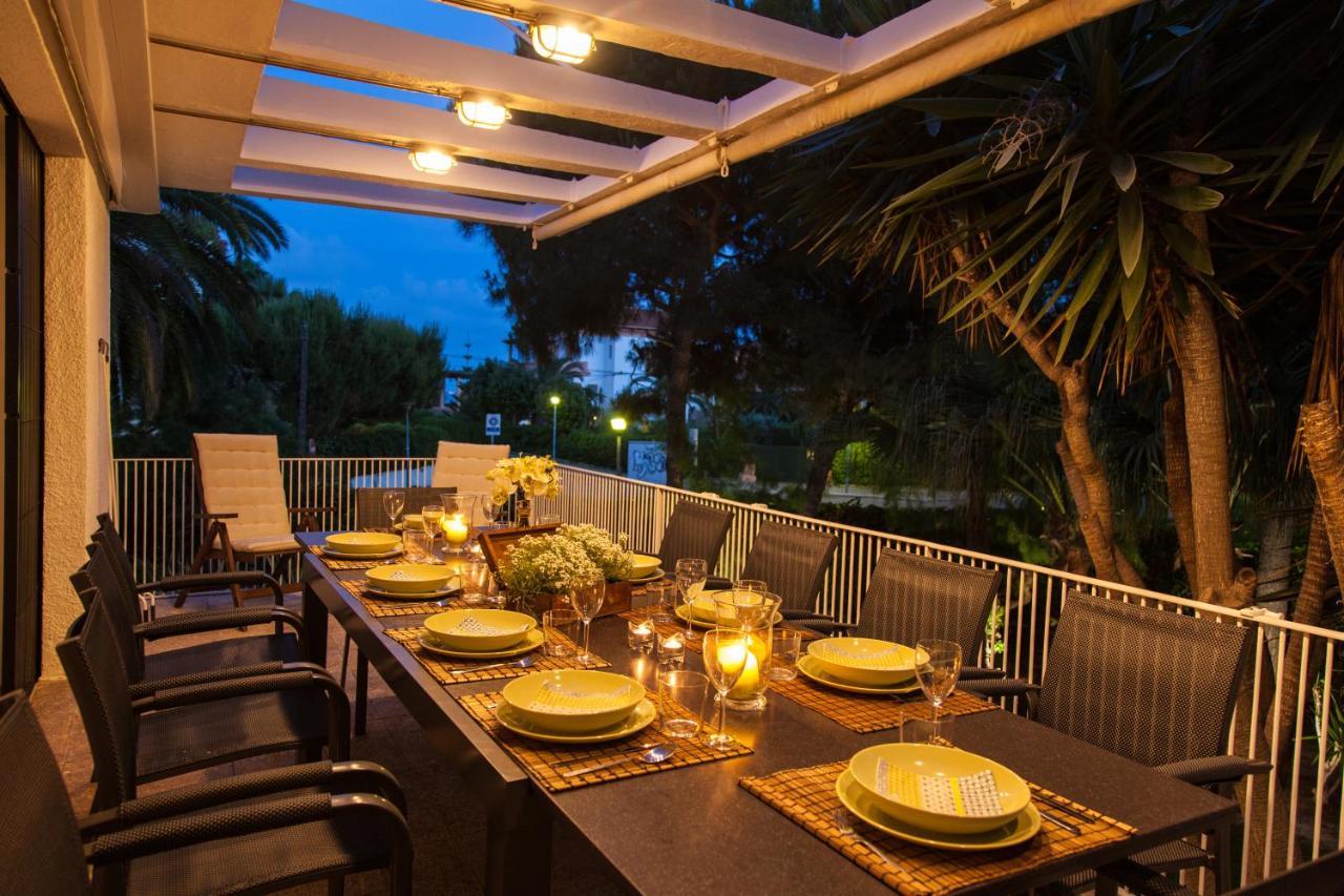 Villa Sitges Tupinetti Beach At 1 Min Walk Amaizing Garden And View Center Sitges 5 Minutes Walk Exterior foto